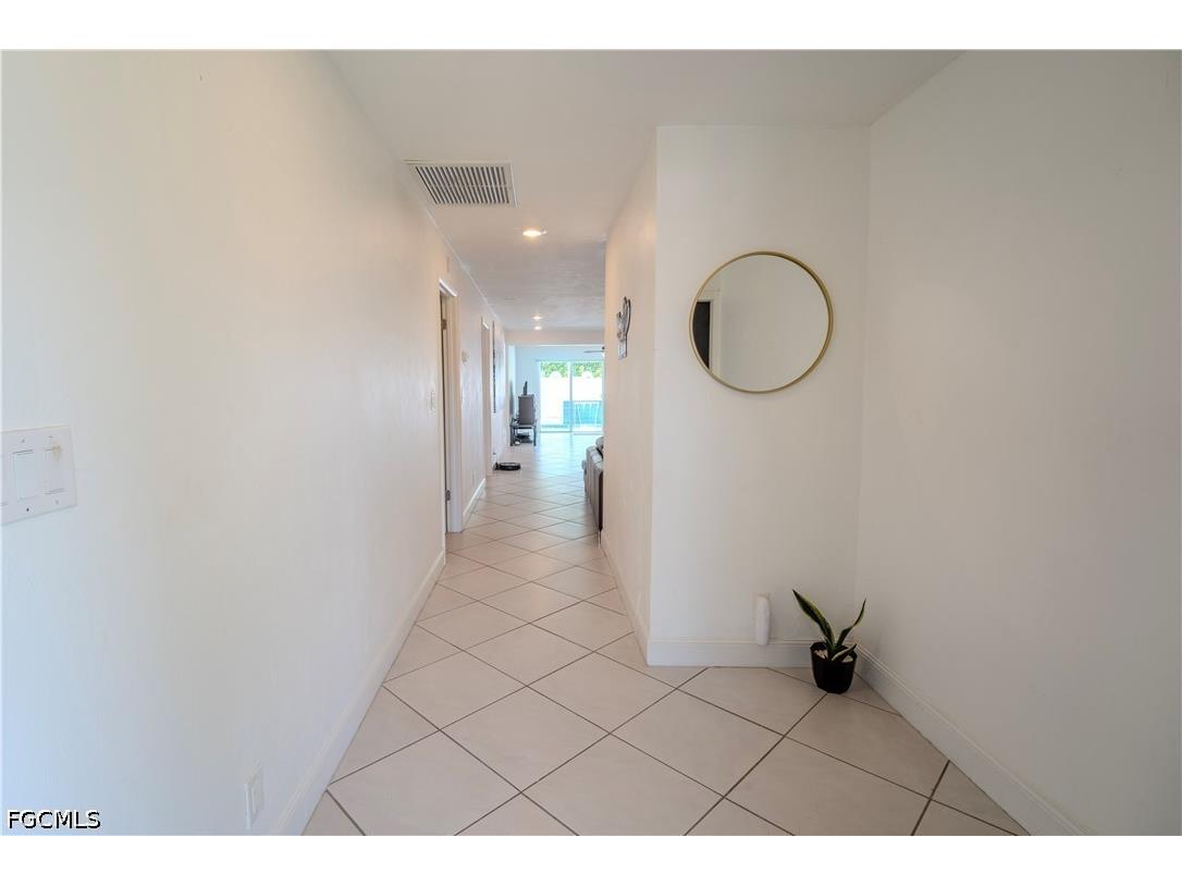 1313 SE 37th Terrace Cape Coral FL 33904 2026023738 image3