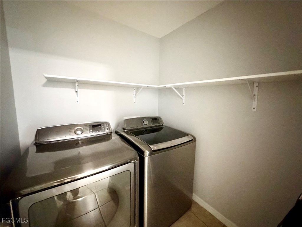 1313 SW 12th Terrace Cape Coral FL 33991 2025013468 image14