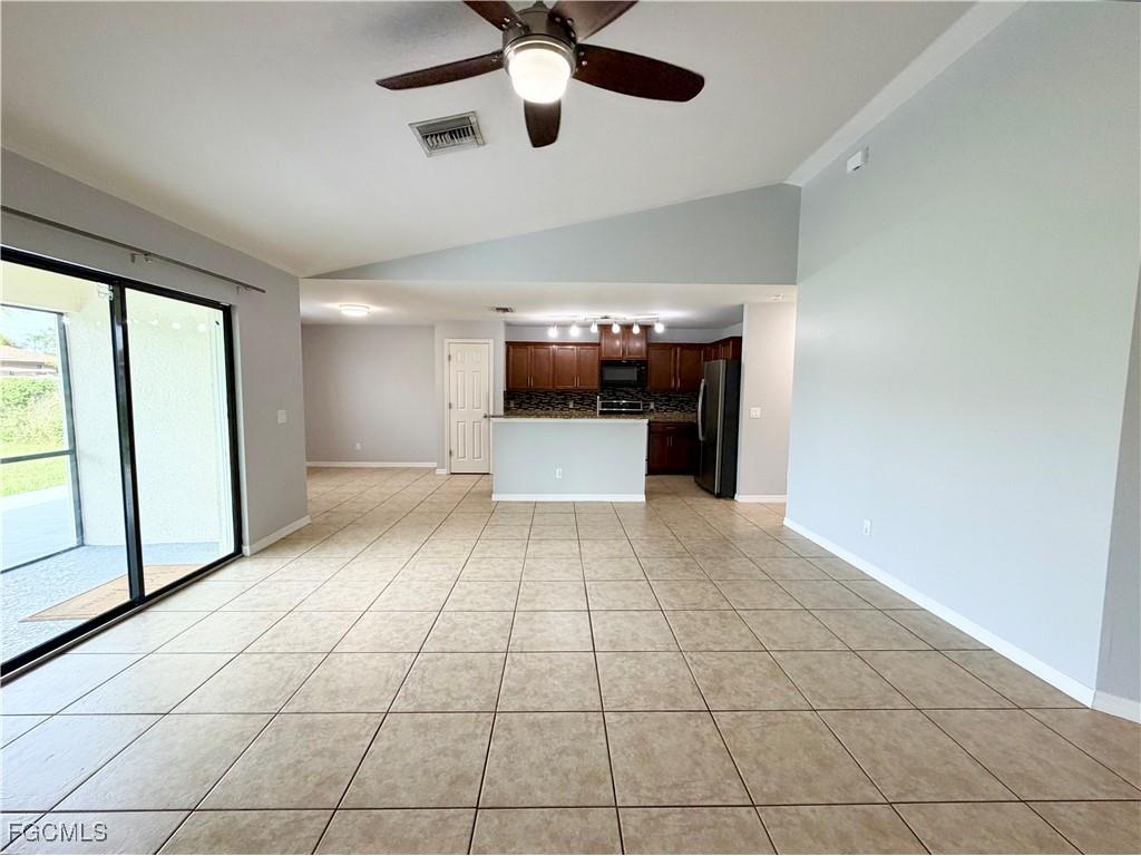 1313 SW 12th Terrace Cape Coral FL 33991 2025013468 image3