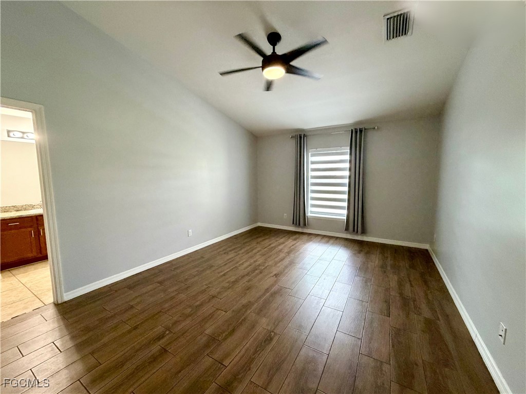 1313 SW 12th Terrace Cape Coral FL 33991 2025013468 image7