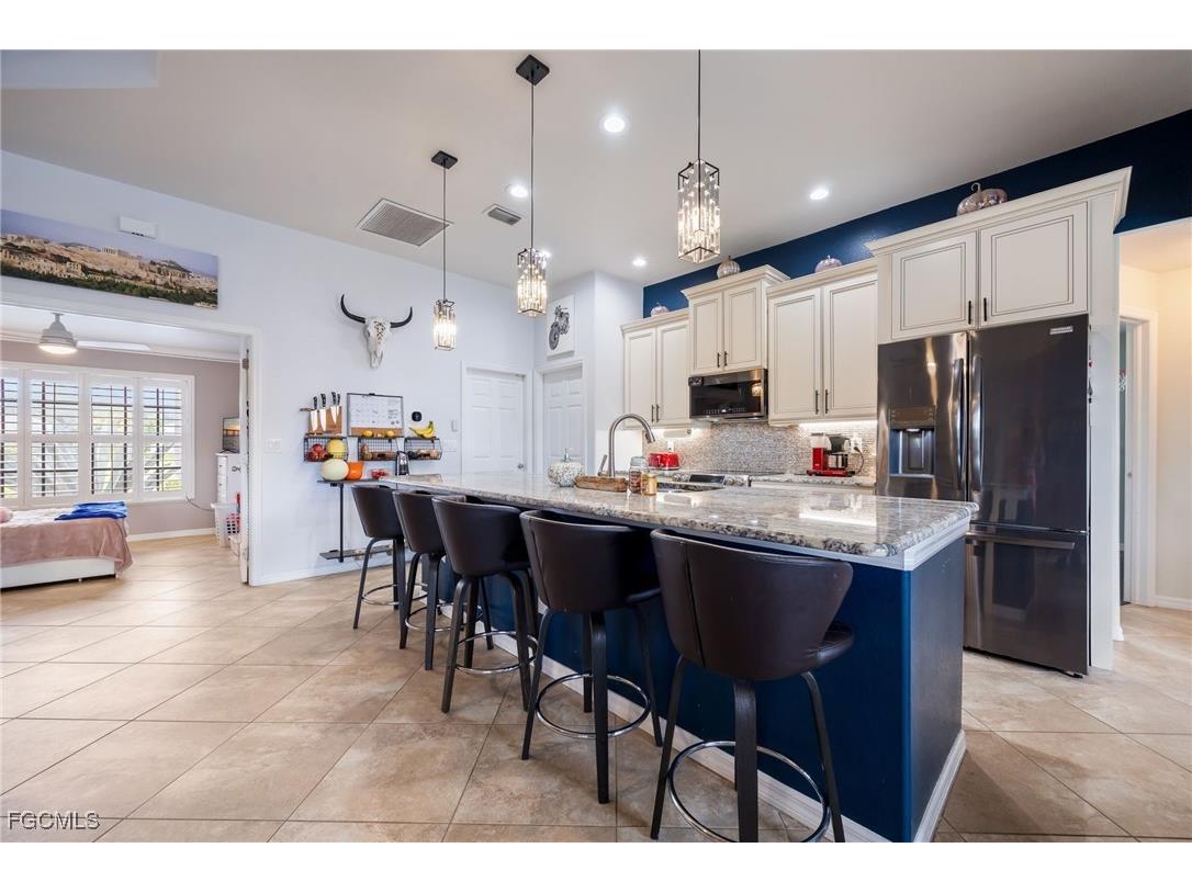 1313 SW 8th Court Cape Coral FL 33991 2025010290 image10