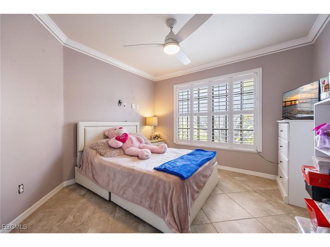1313 SW 8th Court Cape Coral FL 33991 2025010290 image11