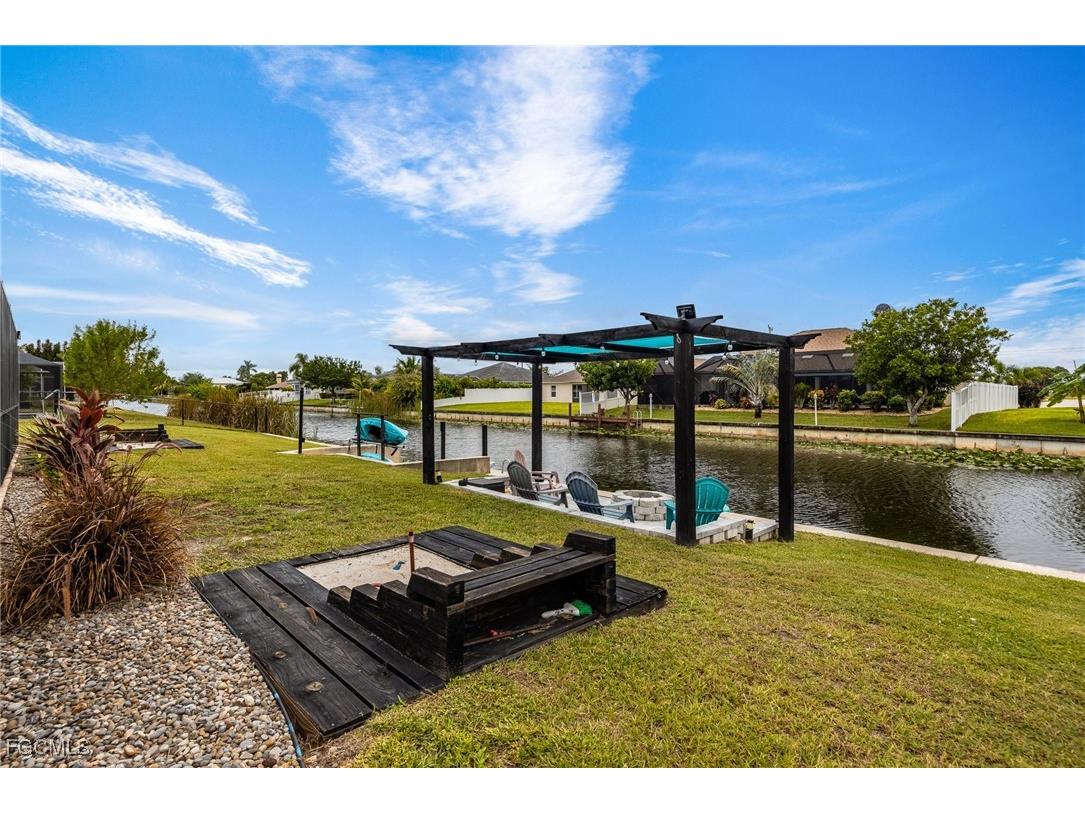 1313 SW 8th Court Cape Coral FL 33991 2025010290 image30
