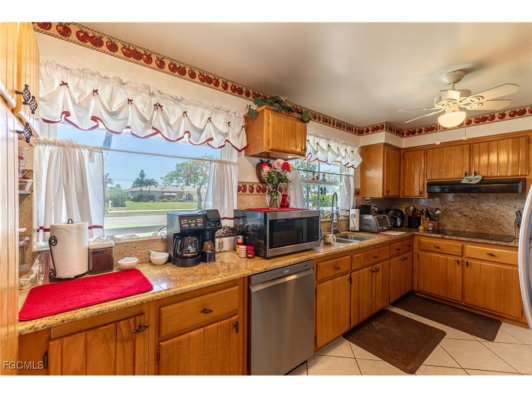 1313 Shelby Parkway Cape Coral FL 33904 2025011627 image14