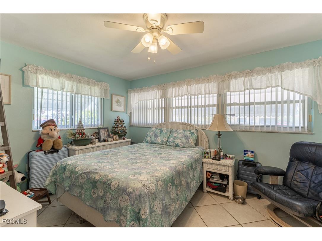 1313 Shelby Parkway Cape Coral FL 33904 2025011627 image20
