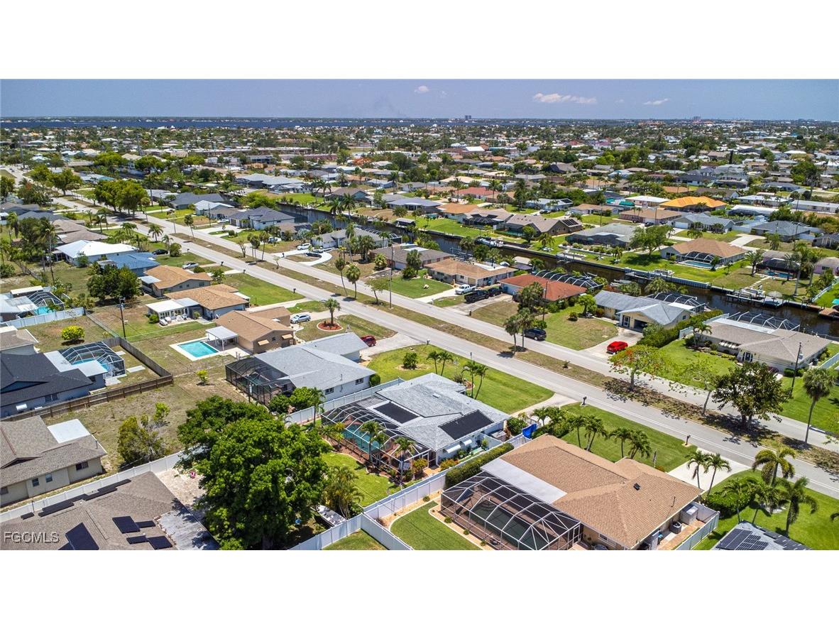 1313 Shelby Parkway Cape Coral FL 33904 2025011627 image8