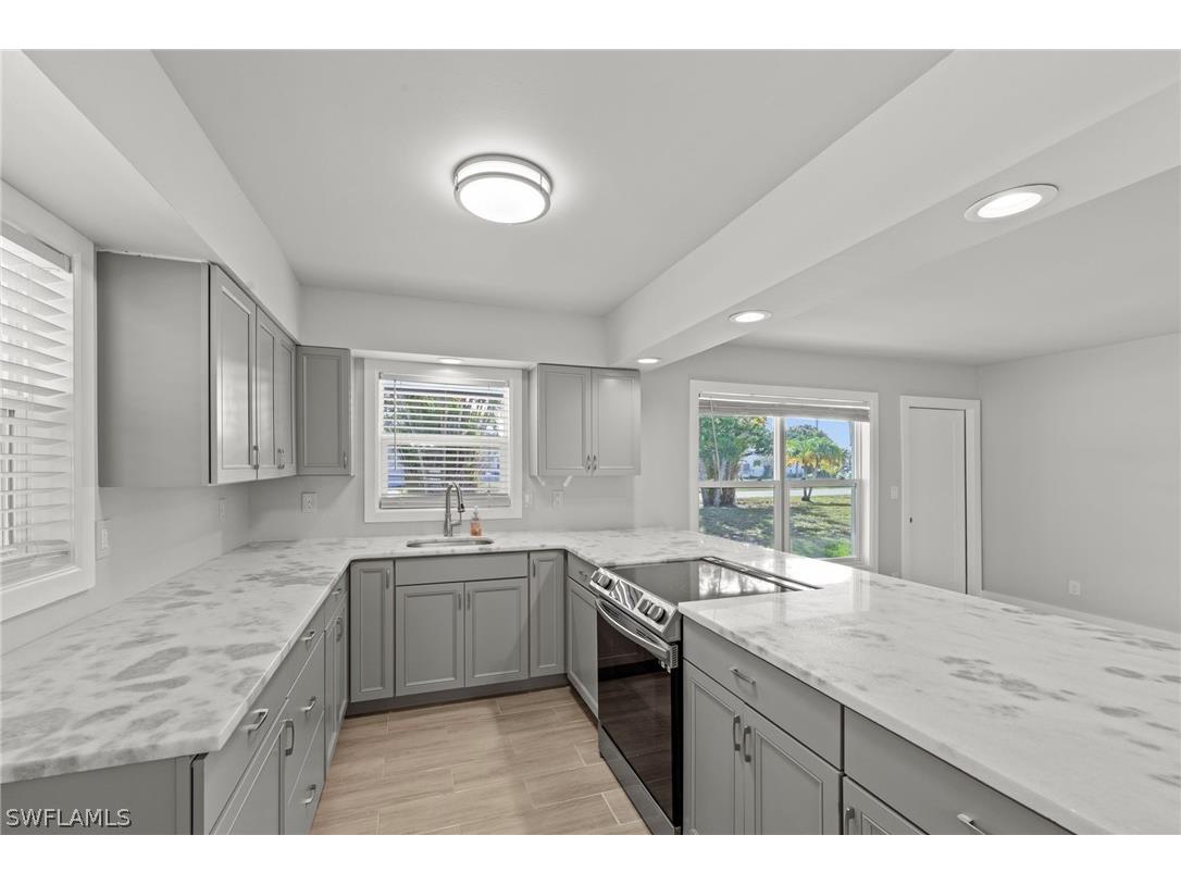 1313 Thompson Street North Fort Myers FL 33903 226009905 image12