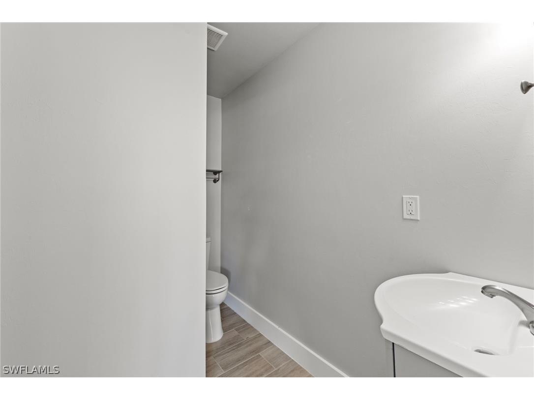 1313 Thompson Street North Fort Myers FL 33903 226009905 image21