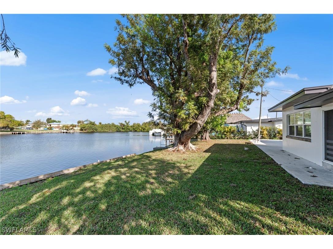 1313 Thompson Street North Fort Myers FL 33903 226009905 image36