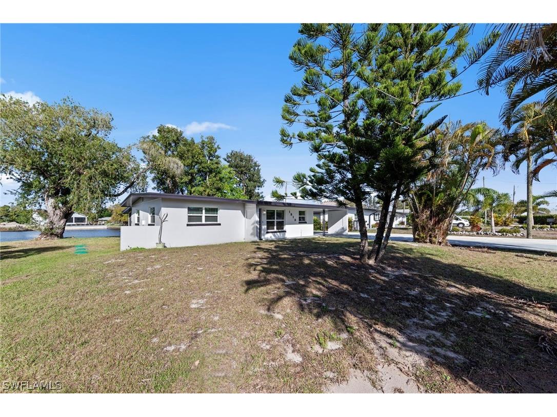 1313 Thompson Street North Fort Myers FL 33903 226009905 image49