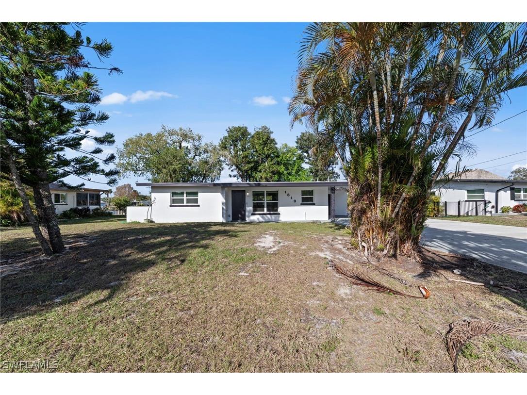 1313 Thompson Street North Fort Myers FL 33903 226009905 image50