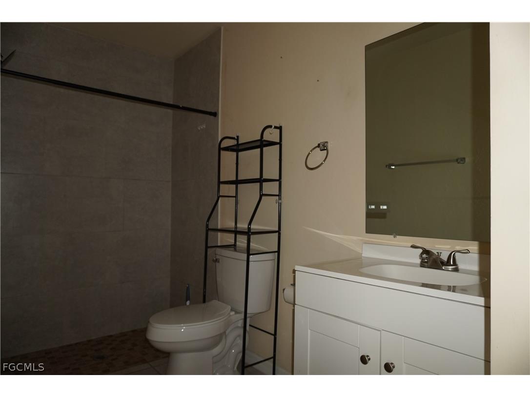 1314/1316 Country Club Boulevard Cape Coral FL 33990 2026007391 image17