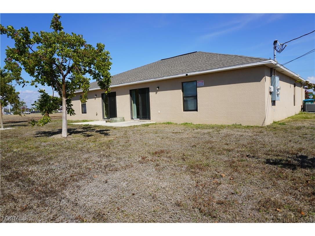 1314/1316 Country Club Boulevard Cape Coral FL 33990 2026007391 image23