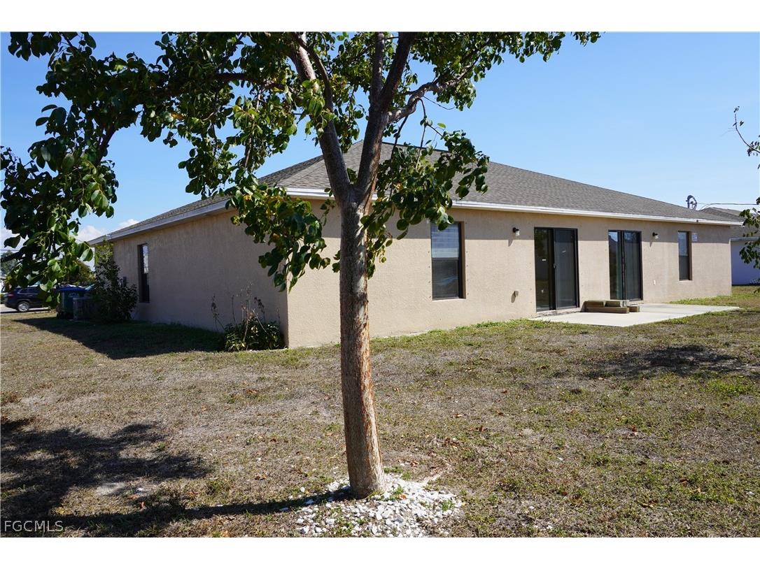 1314/1316 Country Club Boulevard Cape Coral FL 33990 2026007391 image26