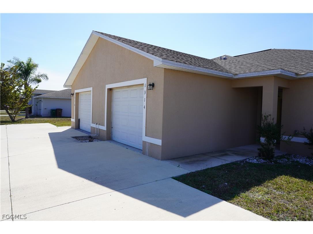 1314/1316 Country Club Boulevard Cape Coral FL 33990 2026007391 image3