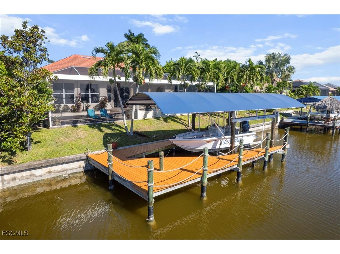 1314 Mohawk Parkway Cape Coral FL 33914 2025021007 image2