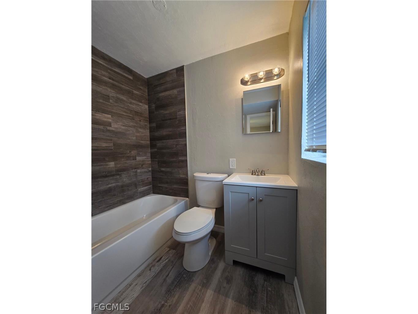 1314 SE 40th Terrace #1 Cape Coral FL 33904 2026013299 image8