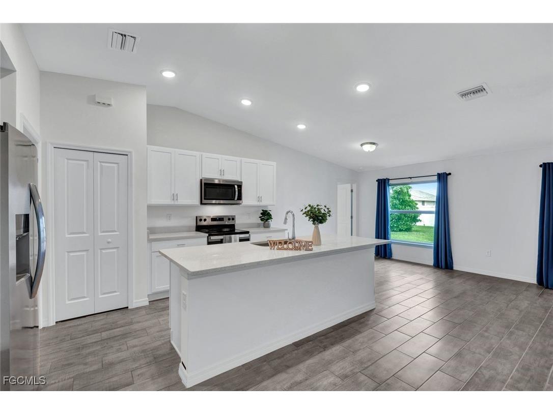 1314 SW 35th Terrace Cape Coral FL 33914 2025010318 image11