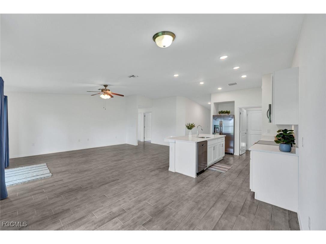 1314 SW 35th Terrace Cape Coral FL 33914 2025010318 image12