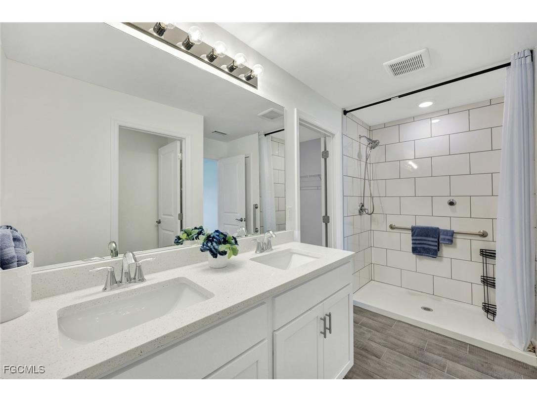 1314 SW 35th Terrace Cape Coral FL 33914 2025010318 image19