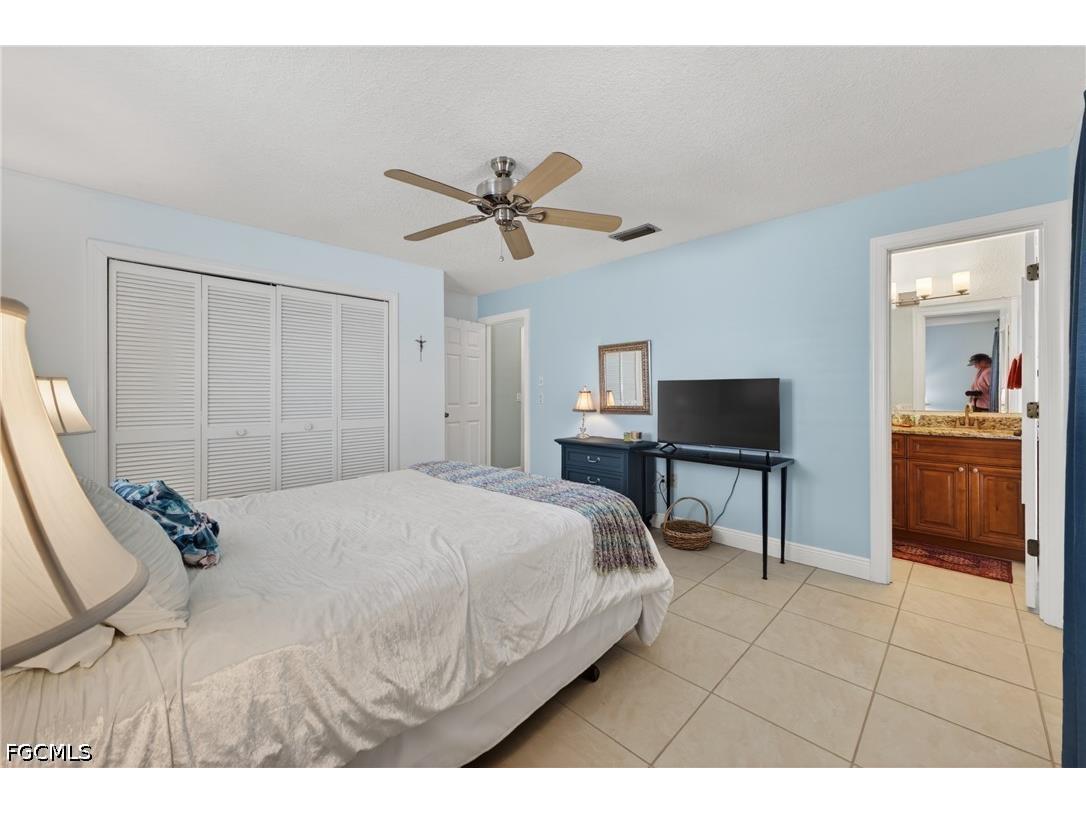 1314 Shelby Parkway Cape Coral FL 33904 2026020063 image24