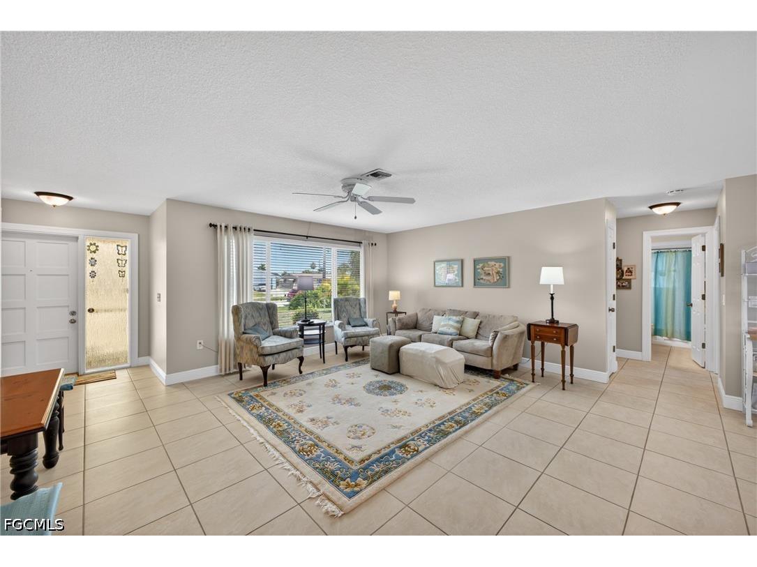 1314 Shelby Parkway Cape Coral FL 33904 2026020063 image5