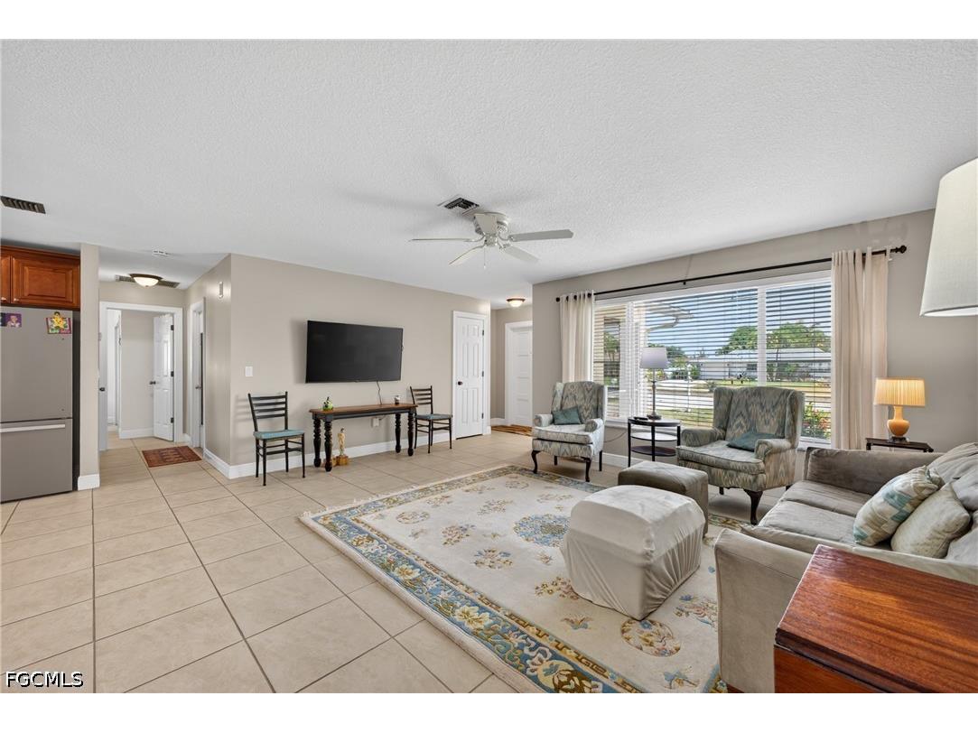 1314 Shelby Parkway Cape Coral FL 33904 2026020063 image8