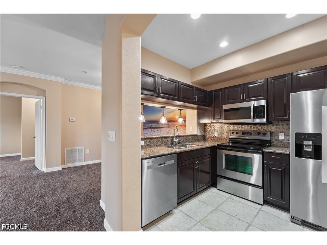 13141 Bella Casa Circle #3177 Fort Myers FL 33966 2026020556 image1