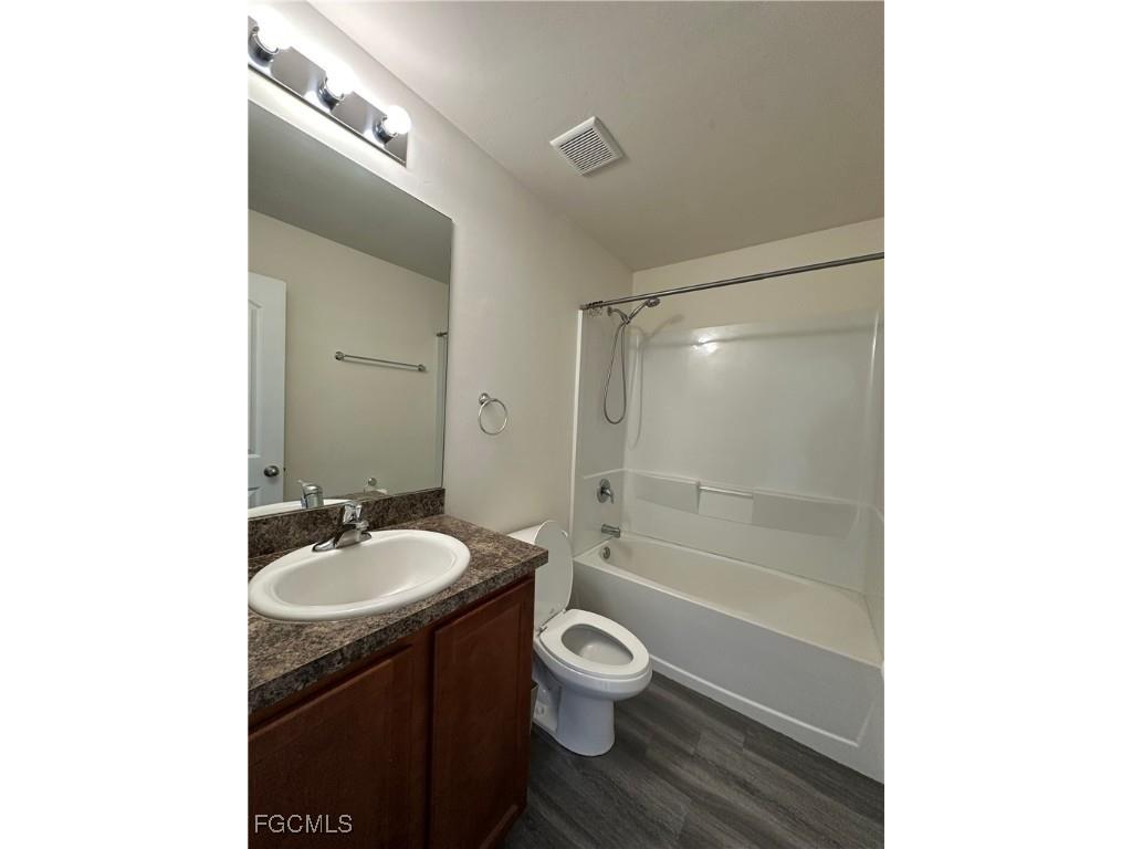 1315 NW 15th Avenue Cape Coral FL 33993 2025023094 image8