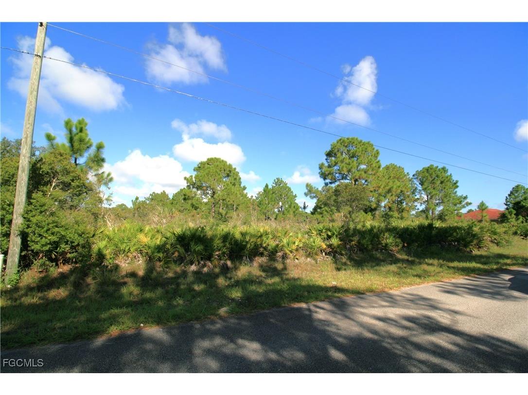 1315 Prospect Avenue Lehigh Acres FL 33972 2025005538 image4