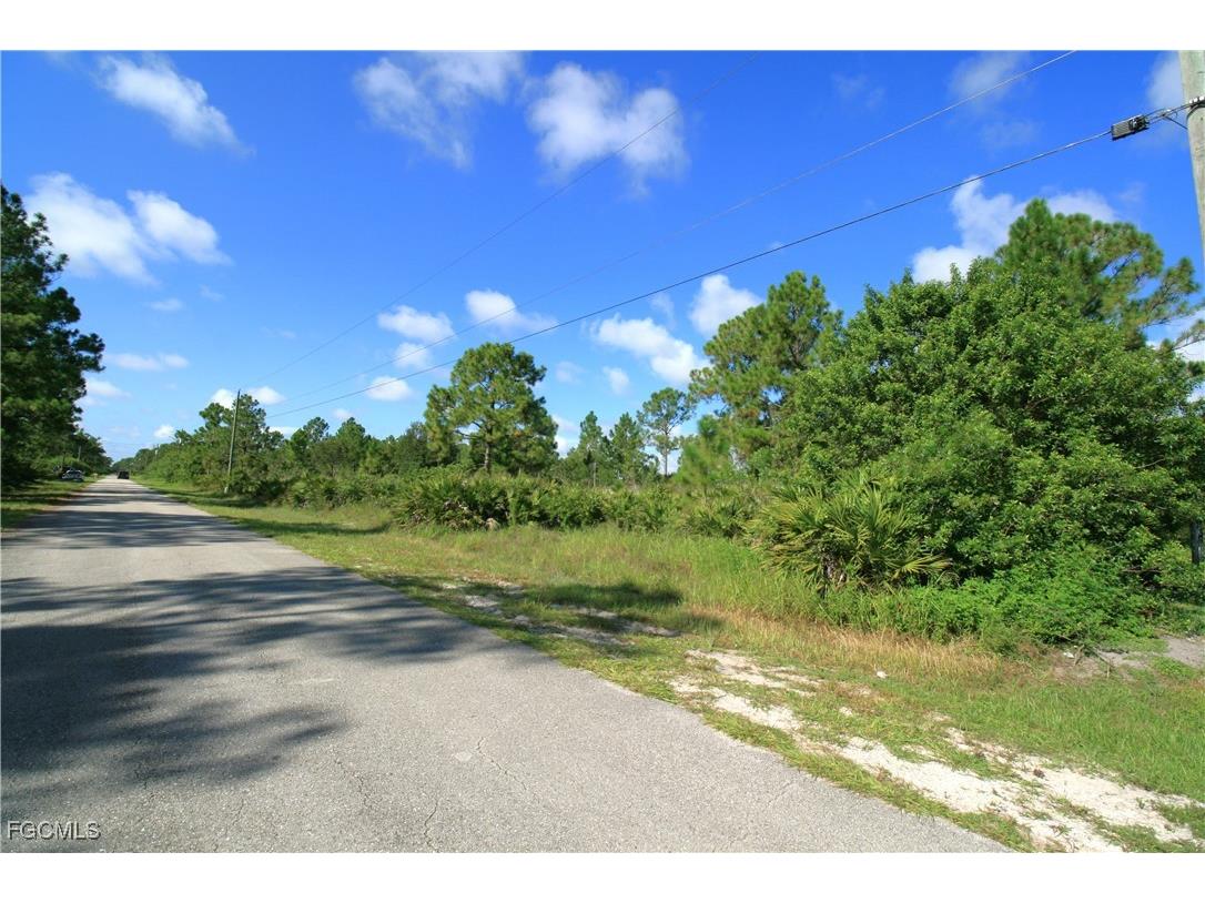 1315 Prospect Avenue Lehigh Acres FL 33972 2025005538 image5