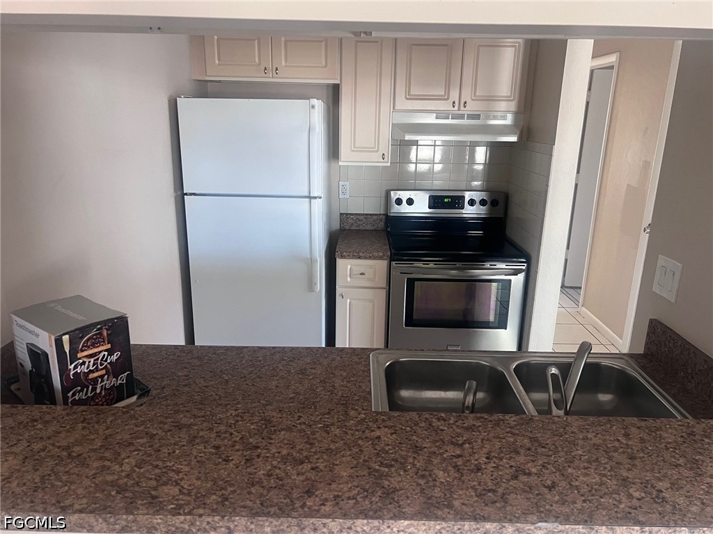 1315 SE 24th Avenue Cape Coral FL 33990 2026020198 image2