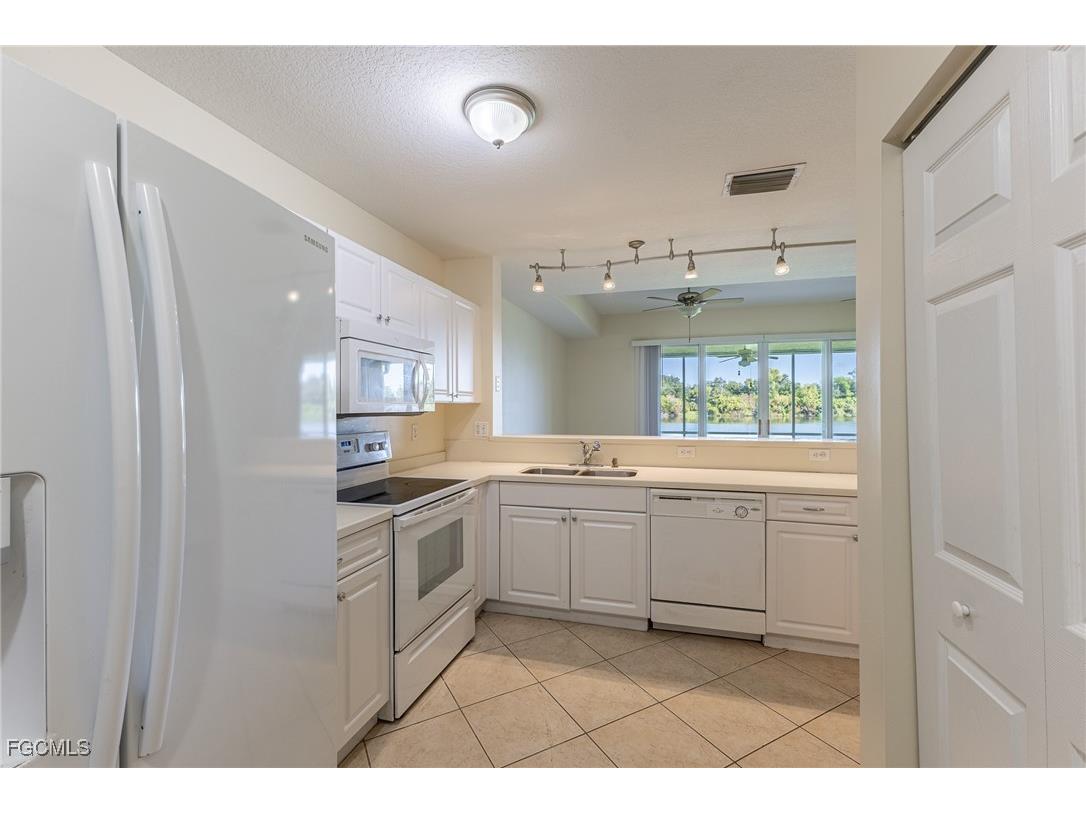 13150 Broadhurst Loop #204 Fort Myers FL 33919 2025012126 image11