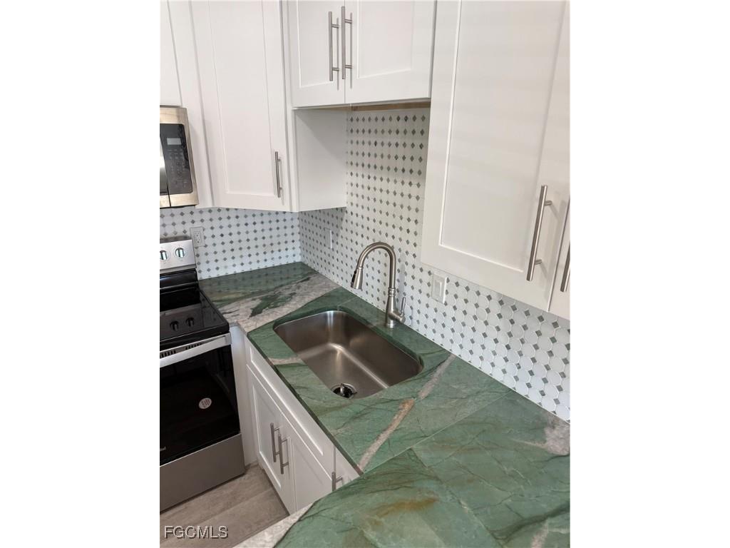 13150 Kings Point Drive #15C Fort Myers FL 33919 2025016628 image7