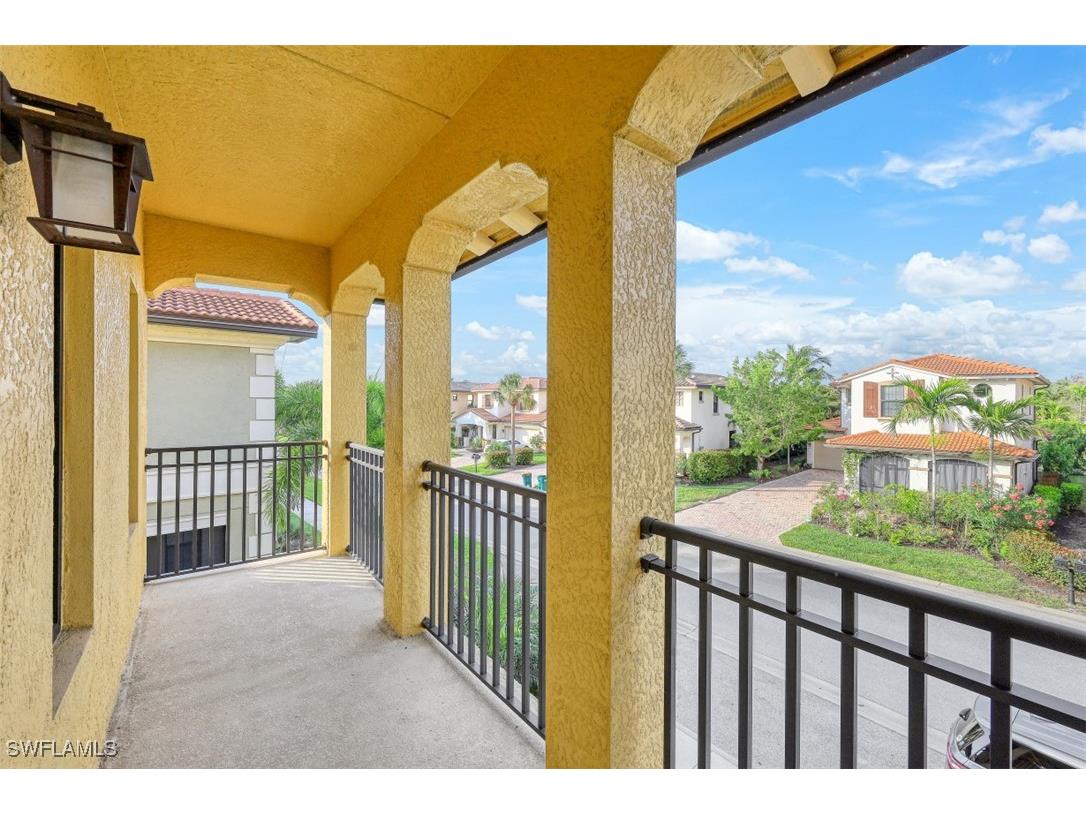 1316 Kendari Terrace Naples FL 34113 225033538 image14