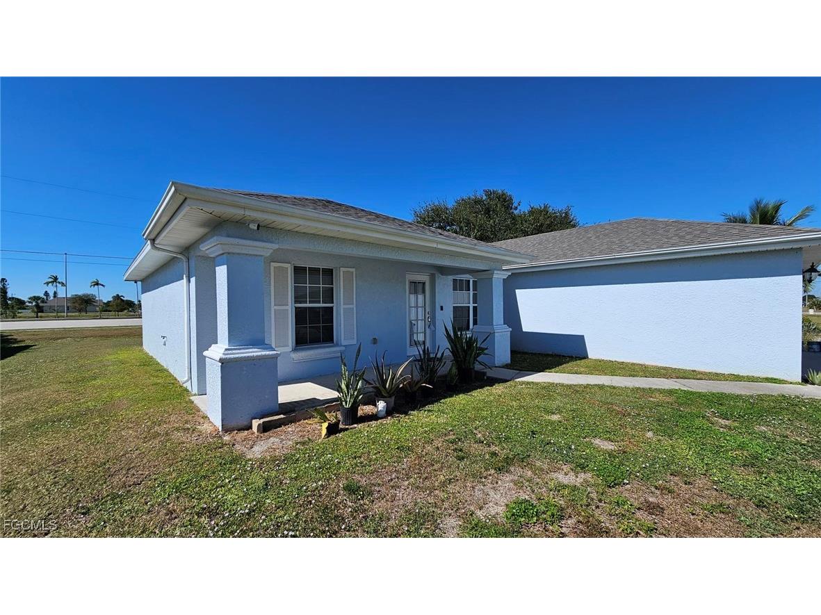 1316 NE 16th Place Cape Coral FL 33909 2025016522 image2