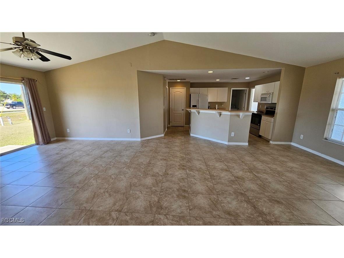 1316 NE 16th Place Cape Coral FL 33909 2025016522 image4