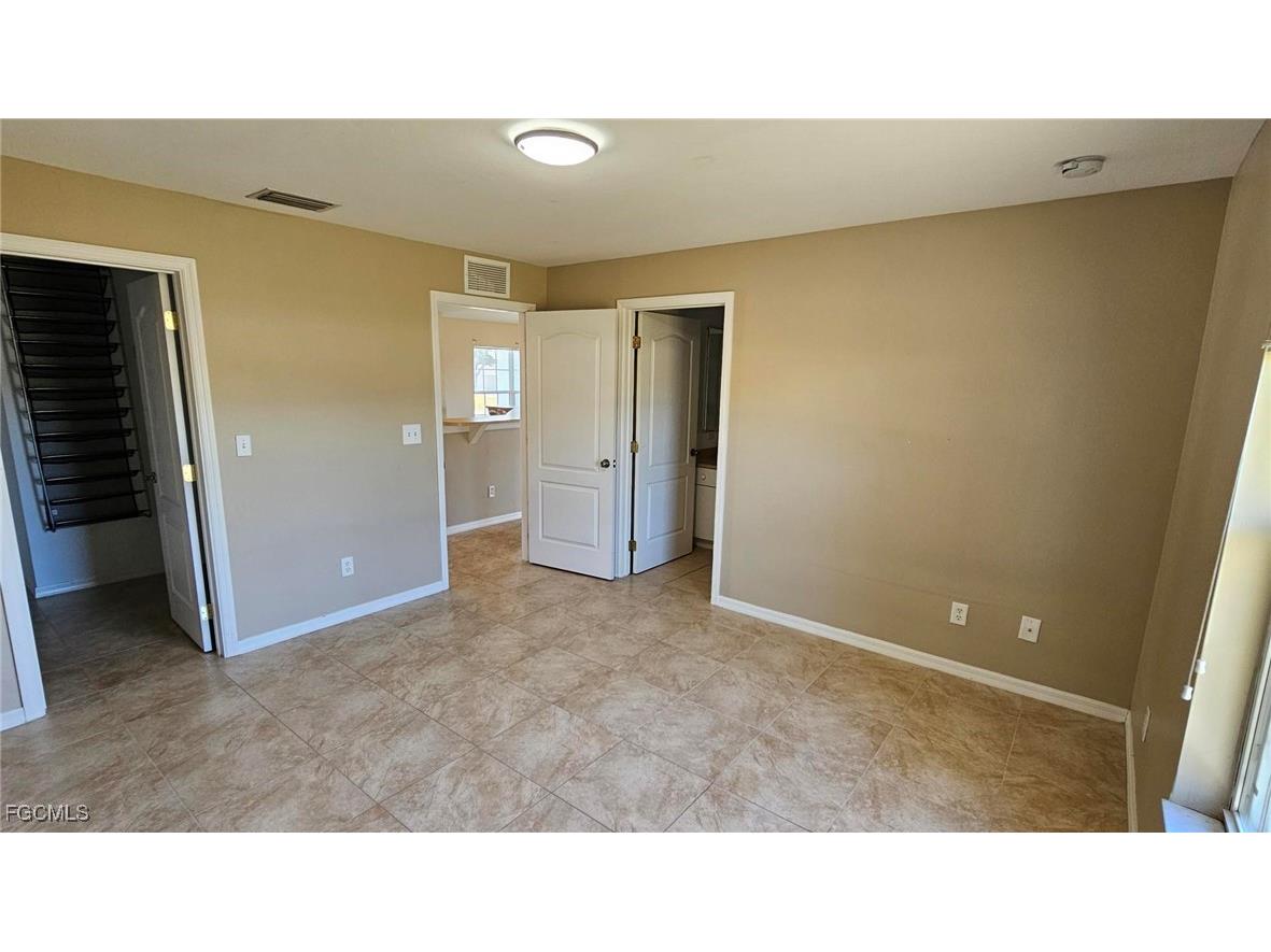 1316 NE 16th Place Cape Coral FL 33909 2025016522 image8