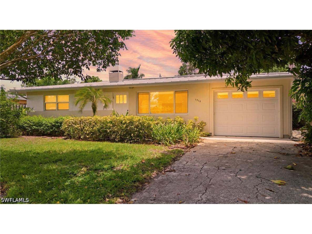 1316 Rordon Avenue Naples FL 34103 226023249 image1