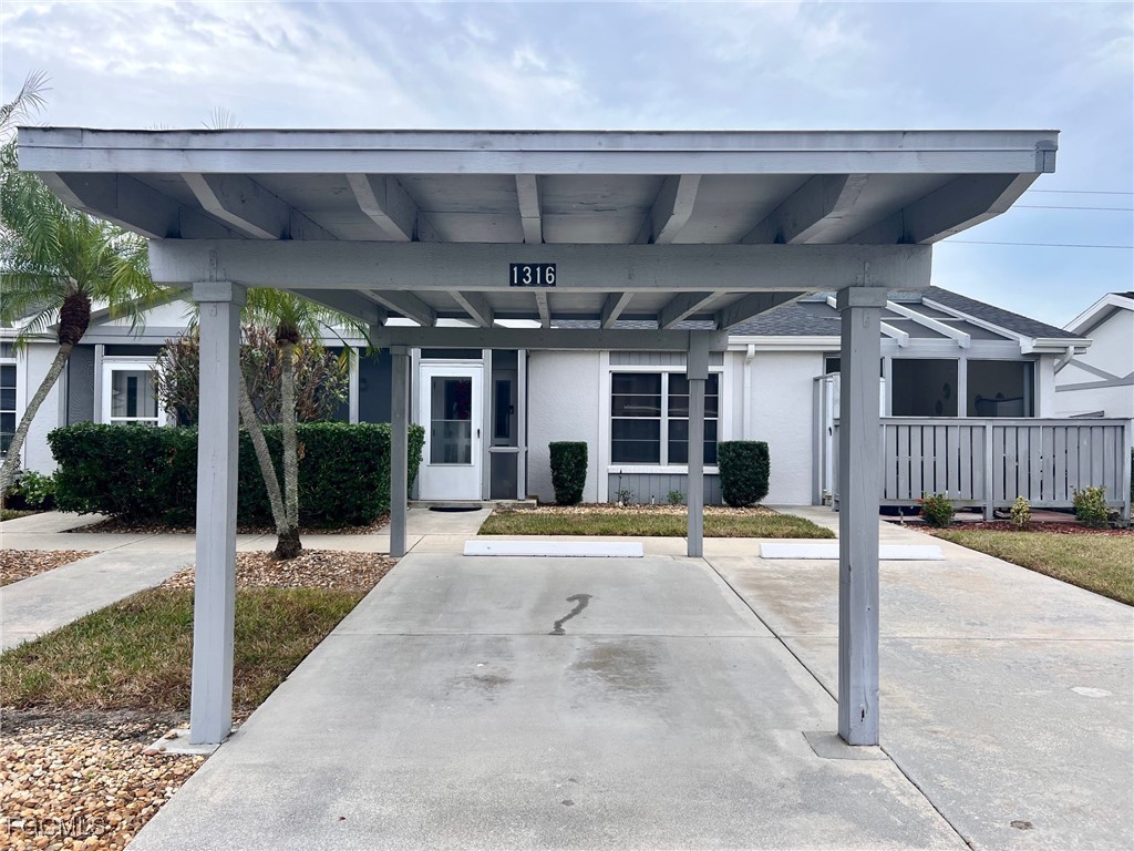 1316 Sandtrap Drive Fort Myers FL 33919 2025023807 image2