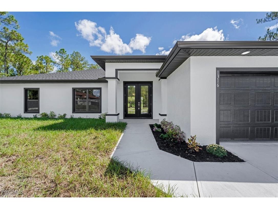 1316 Willard Avenue Lehigh Acres FL 33972 2025020896 image2