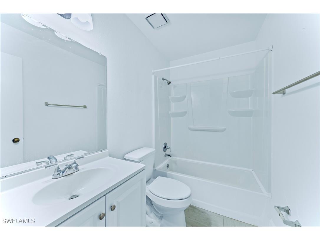 13160 Kings Point Drive #4 Fort Myers FL 33919 225056563 image17