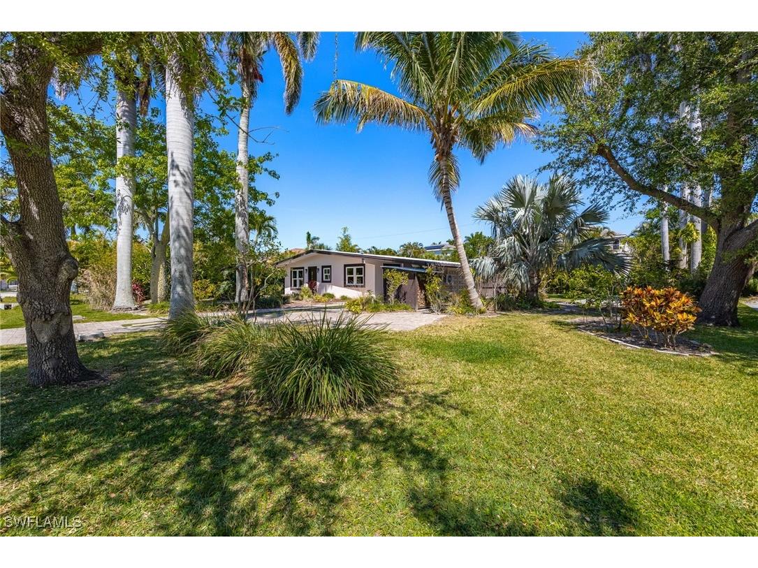 1317 Caloosa Vista Road Fort Myers FL 33901 225033110 image1