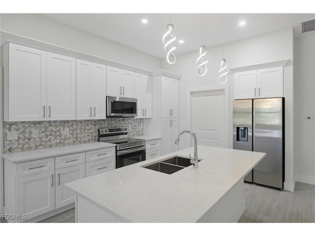 1317 Cortez Avenue Lehigh Acres FL 33972 2025014791 image19