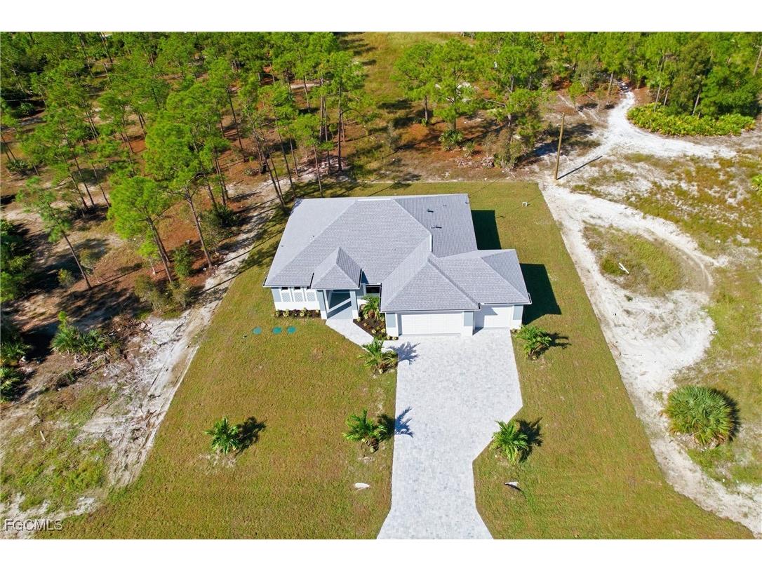 1317 Cortez Avenue Lehigh Acres FL 33972 2025014791 image2