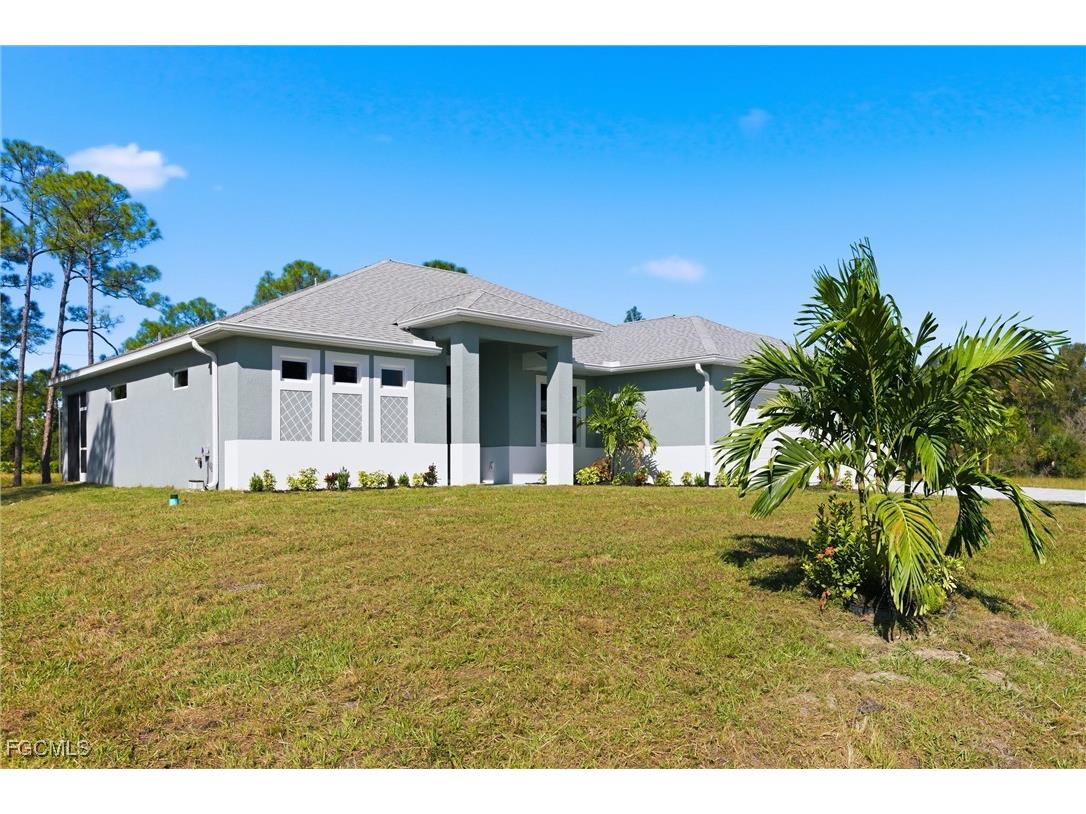 1317 Cortez Avenue Lehigh Acres FL 33972 2025014791 image4