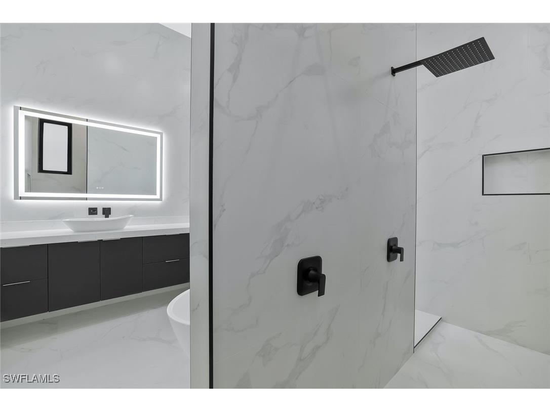 1317 Cypress Woods Drive Naples FL 34103 225076400 image10