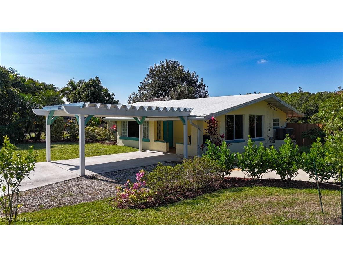 1317 Driftwood Drive North Fort Myers FL 33903 225006343 image1