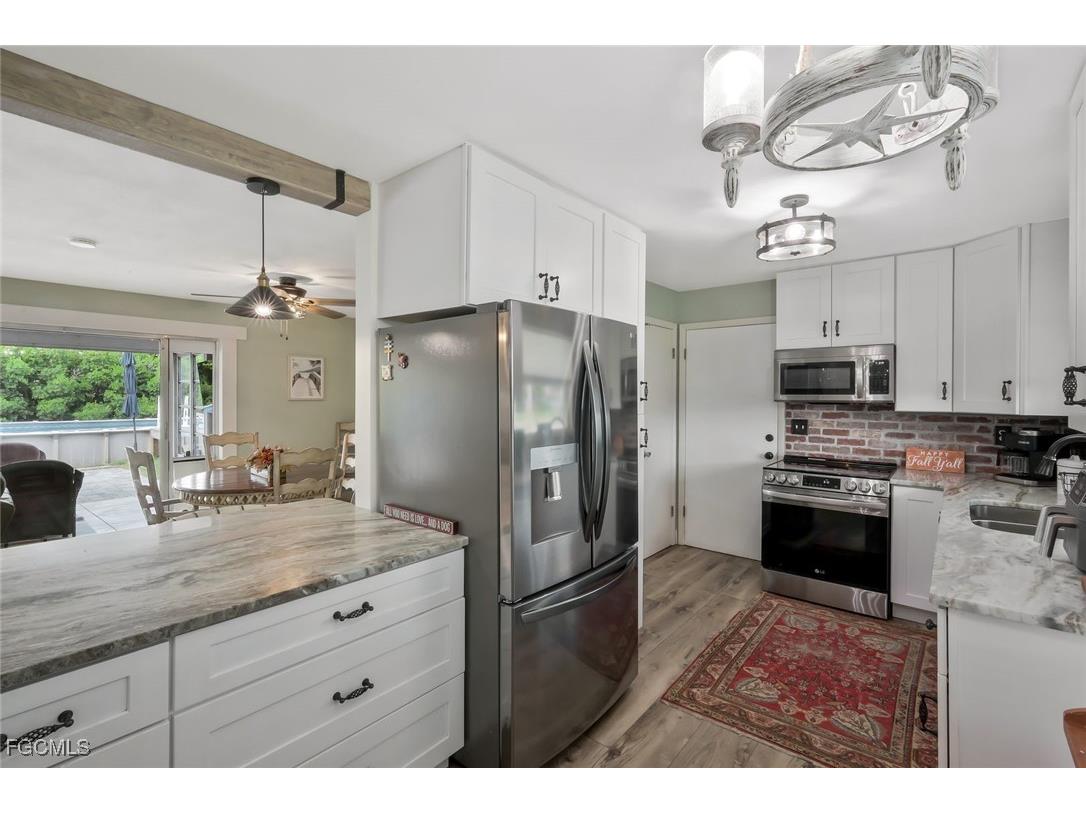 1317 Everest Parkway Cape Coral FL 33904 2025010980 image10