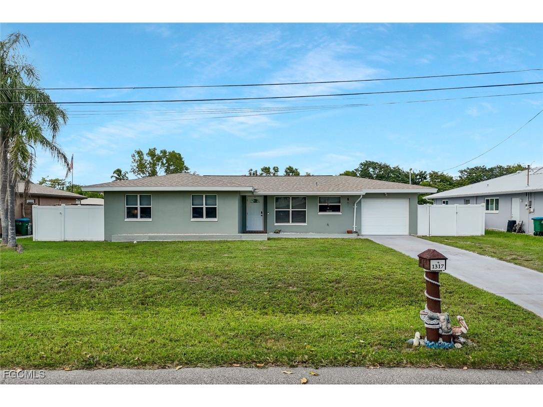 1317 Everest Parkway Cape Coral FL 33904 2025010980 image2